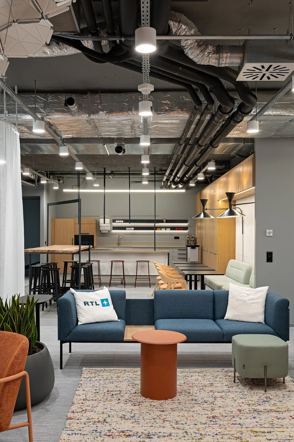 ý���ͷRTL������������λ���罻�糡